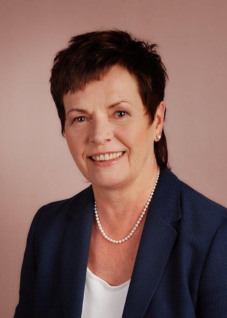 Karin Winkler, Steuerberaterin